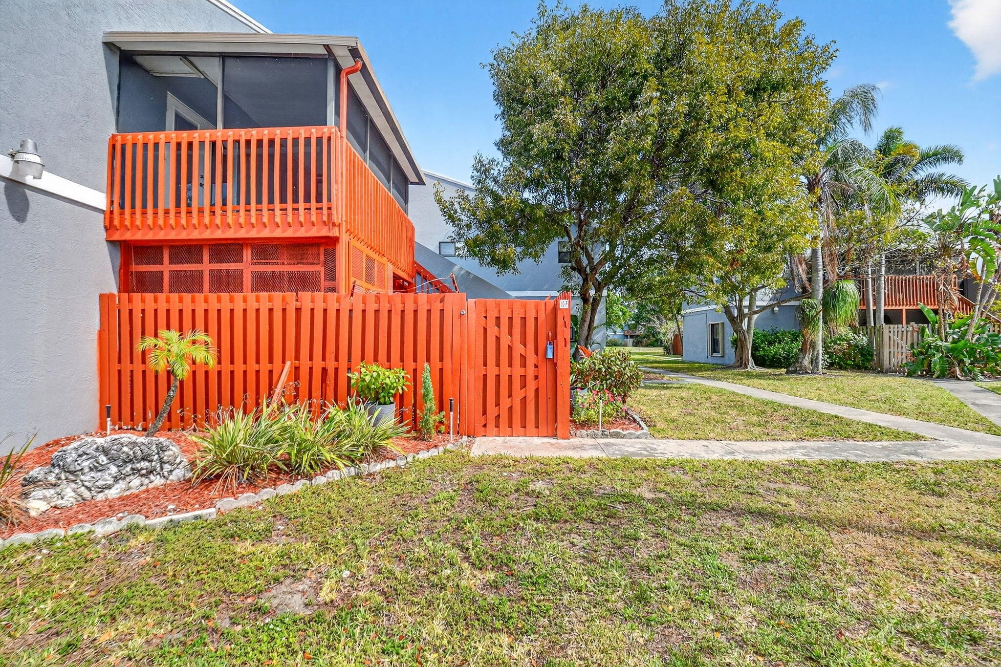 18 Crossings Circle F, Boynton Beach, FL 33435 — photo 2 of 29
