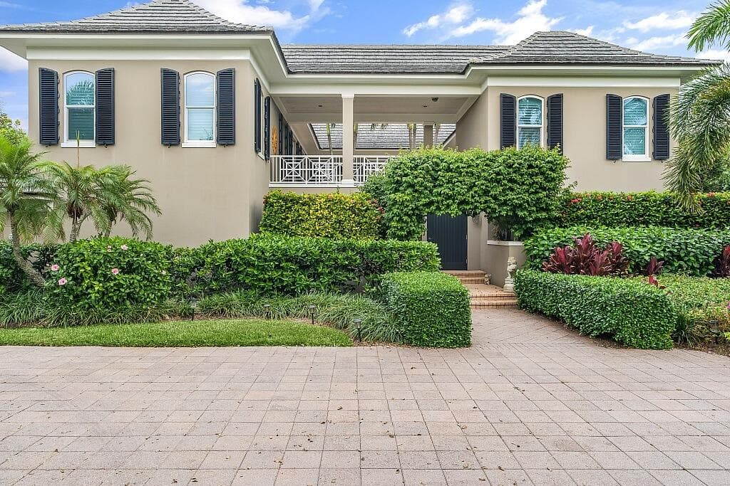 290 Bermuda Bay Lane, Vero Beach, FL 32963 — photo 11 of 36