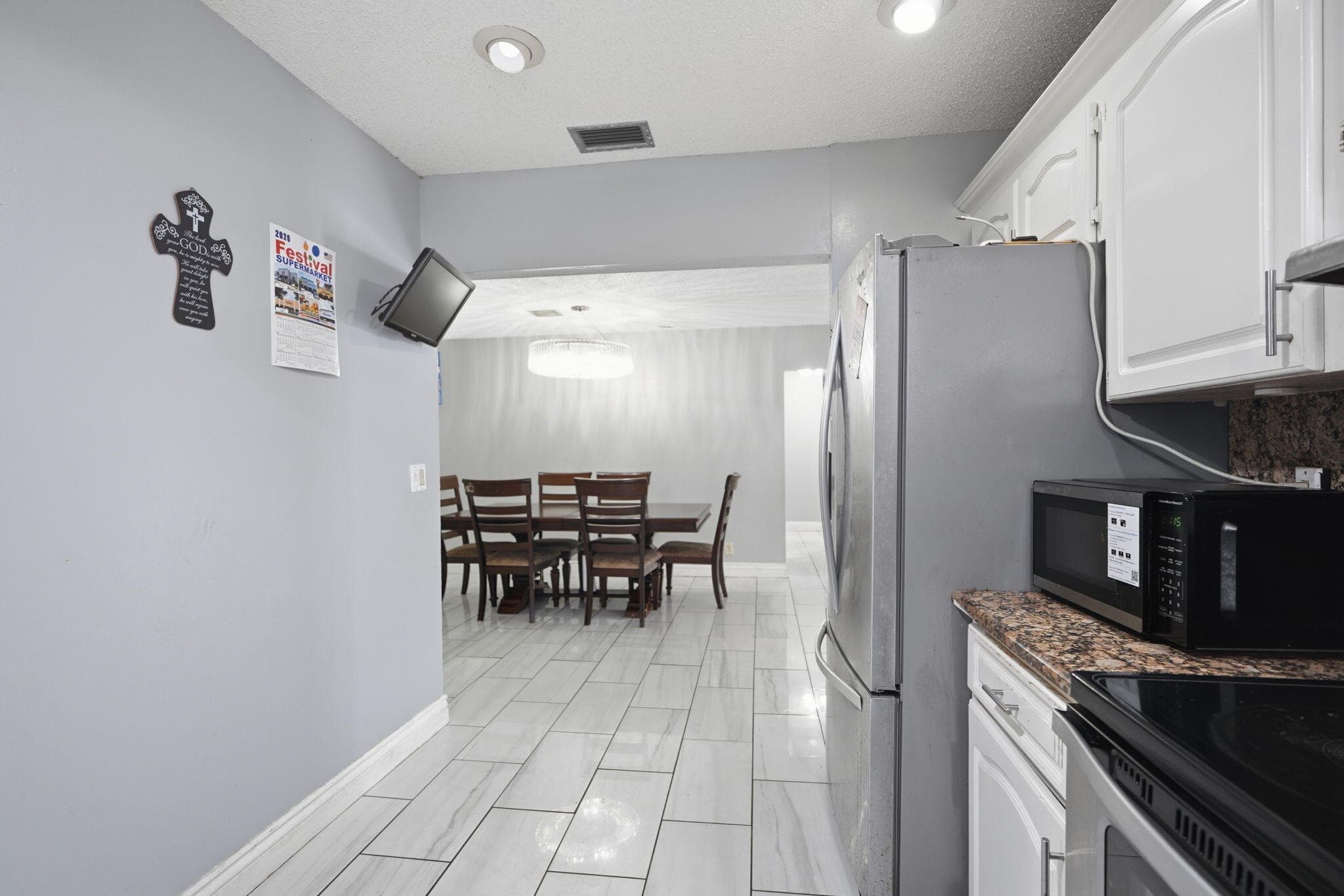 1301 SW 75th Avenue, North Lauderdale, FL 33068 — photo 9 of 34