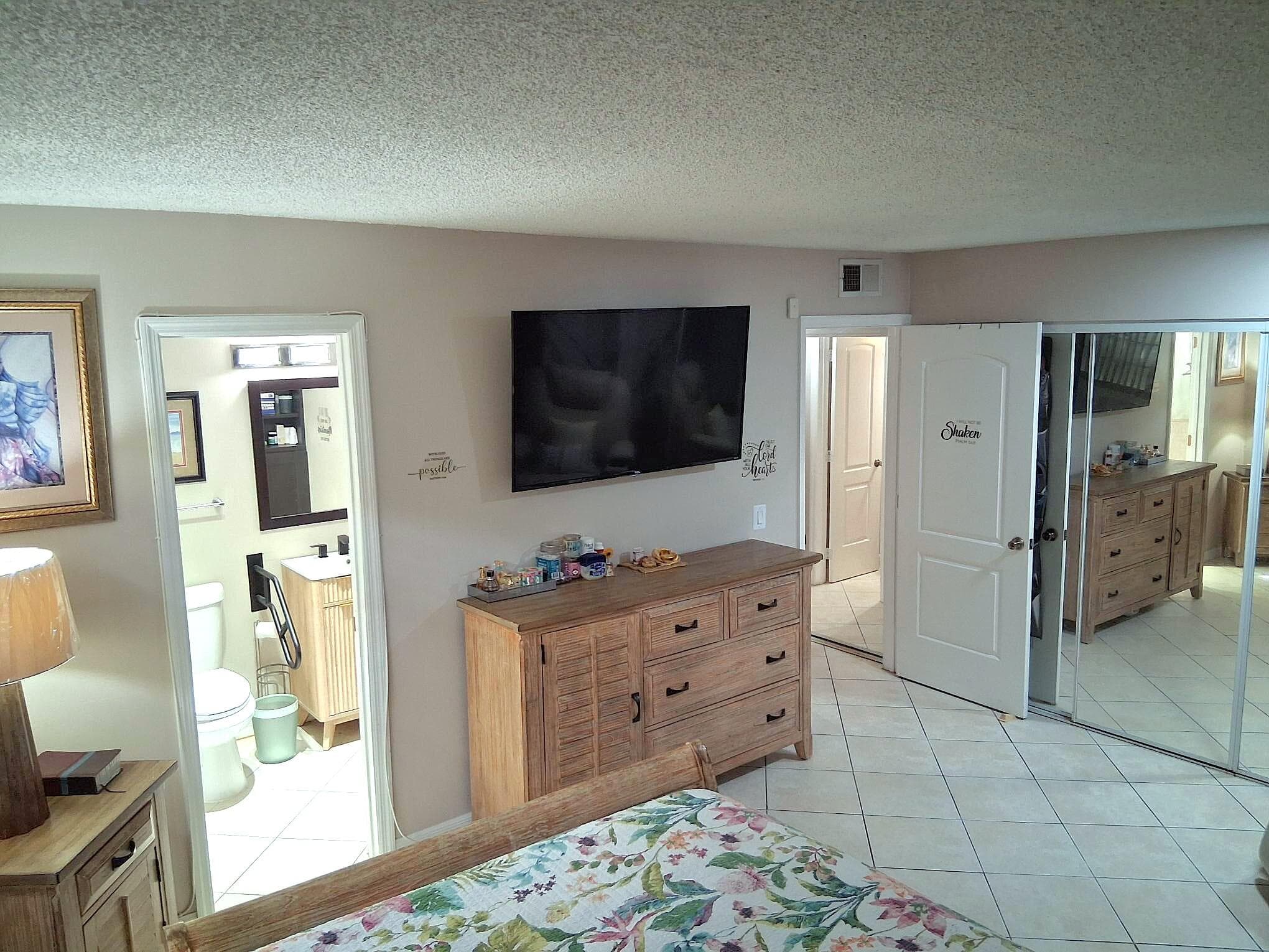 6 Northampton A, West Palm Beach, FL 33417 — photo 11 of 19