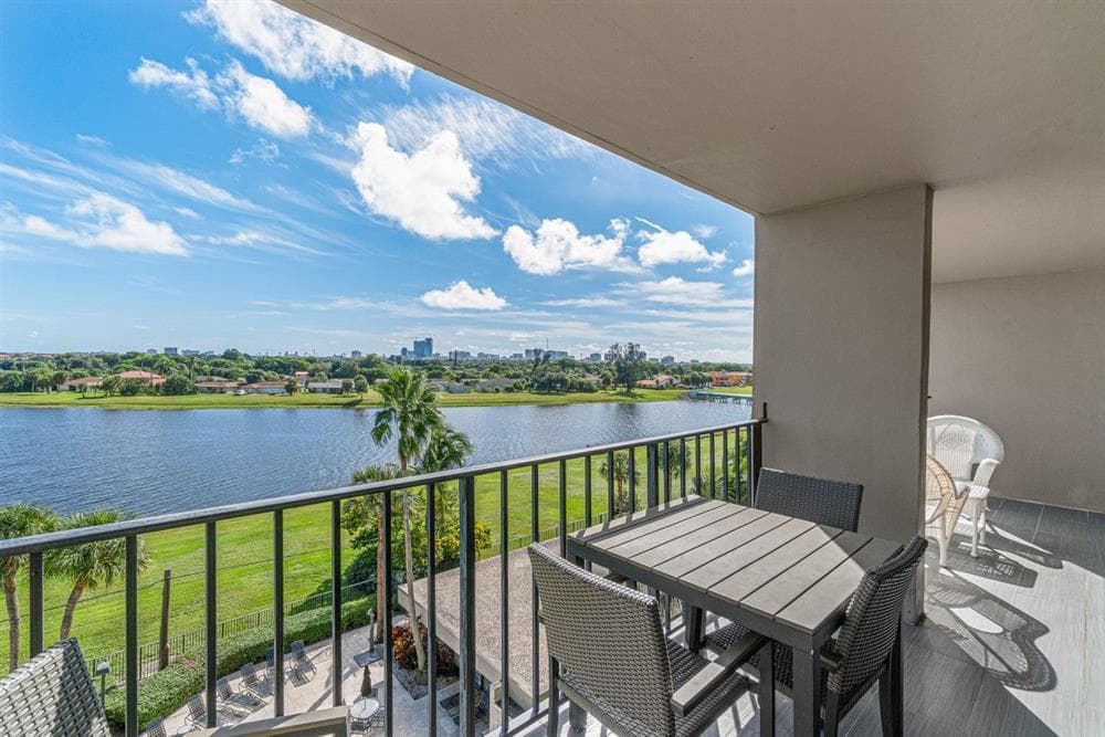 1830 Embassy Drive 613, West Palm Beach, FL 33401 — photo 19 of 22