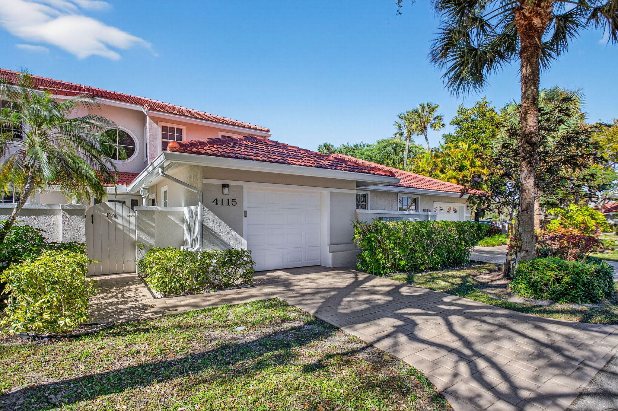 4115 Carriage Drive P4, Pompano Beach, FL 33069 — photo 5 of 62