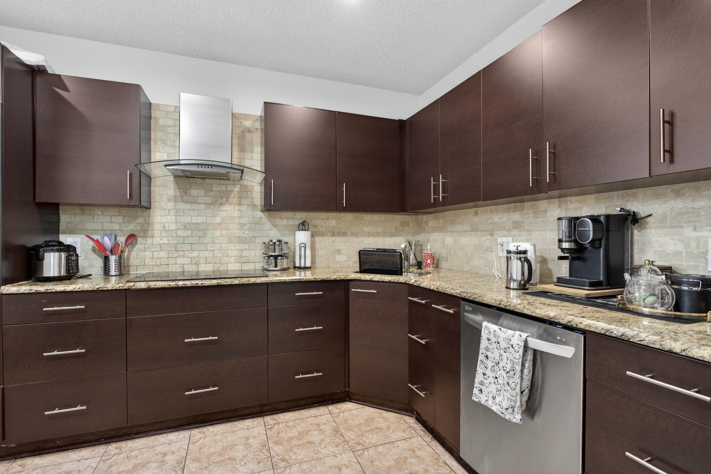 4151 Coral Tree Circle 251, Coconut Creek, FL 33073 — photo 10 of 37