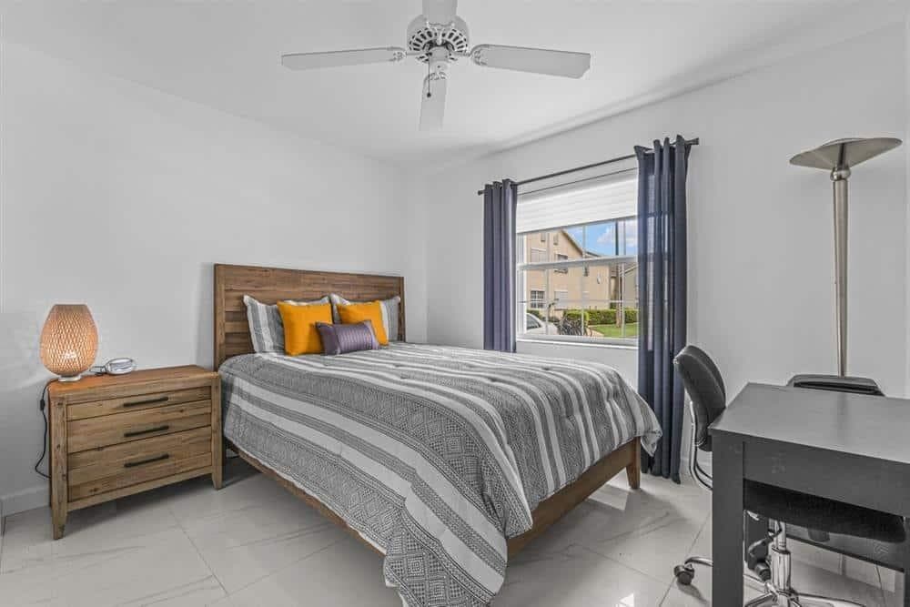 154 Waterside Drive 154, Hypoluxo, FL 33462 — photo 12 of 19