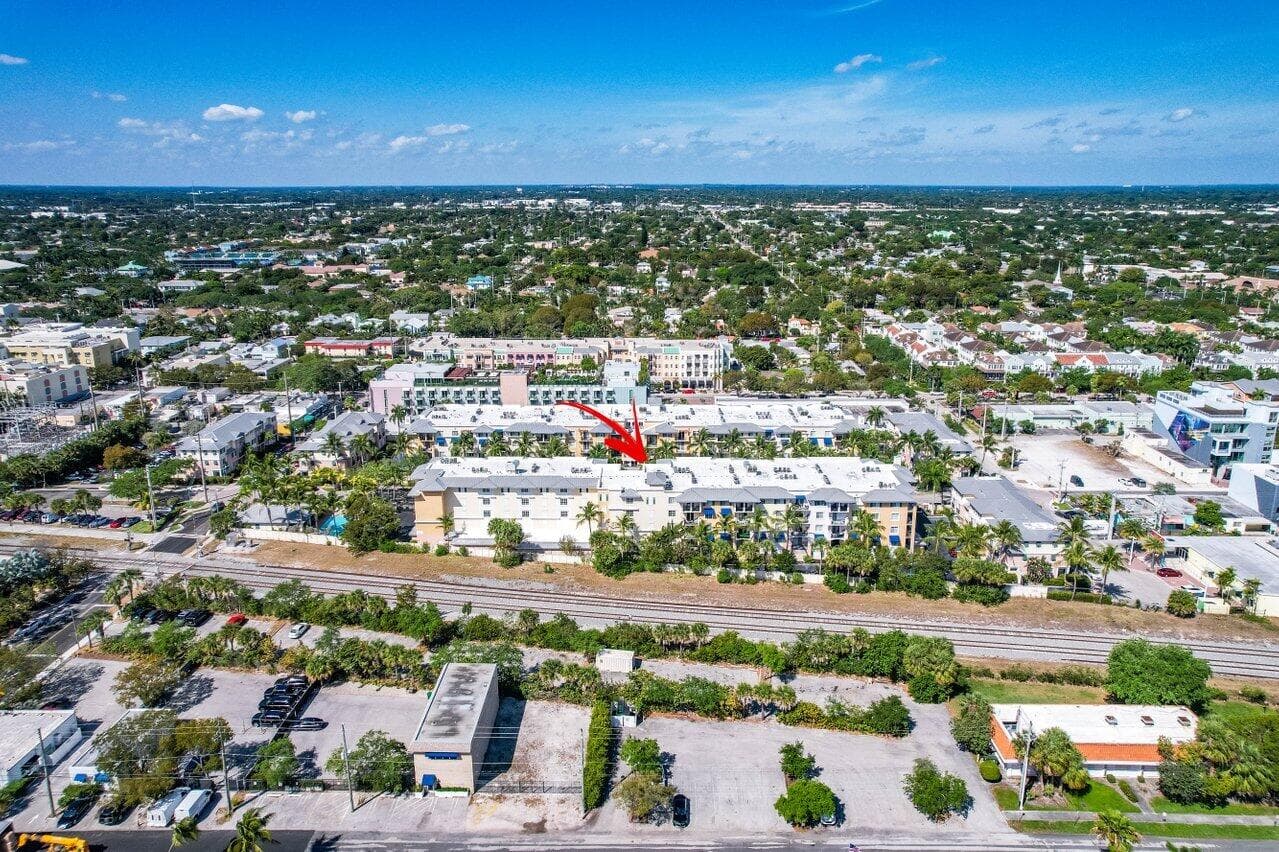 255 NE 3rd Avenue 2410, Delray Beach, FL 33444 — photo 33 of 38