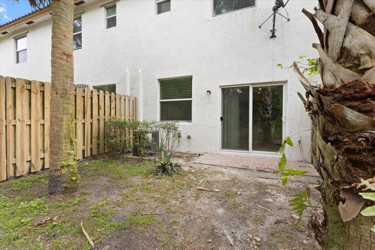 4335 Maybelle Lane, West Palm Beach, FL 33417 — photo 9 of 26
