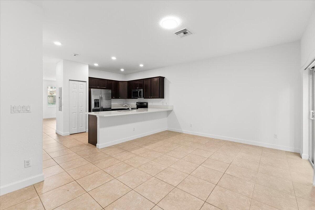 4335 Maybelle Lane, West Palm Beach, FL 33417 — photo 5 of 26