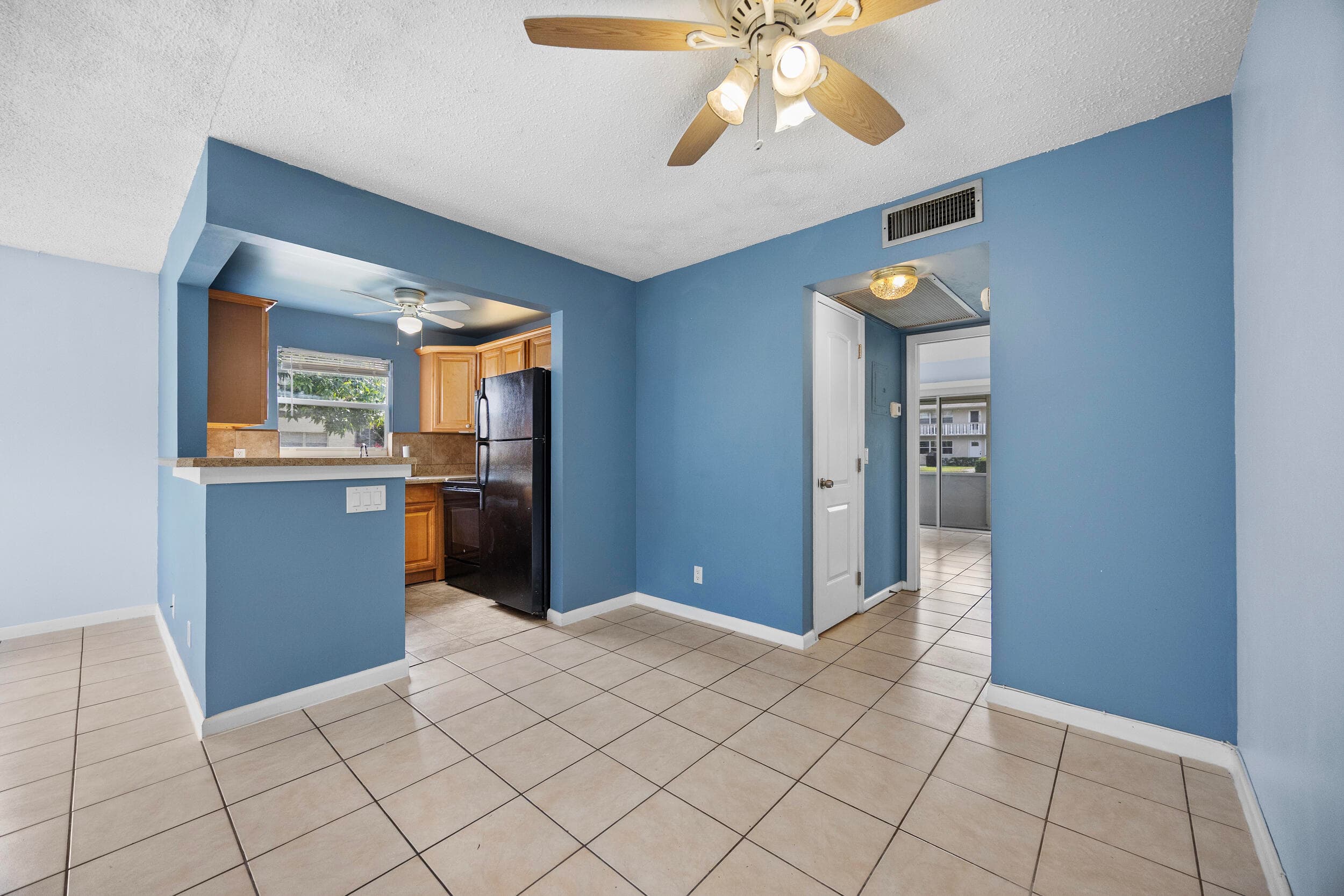 35 Sussex B, West Palm Beach, FL 33417 — photo 16 of 34