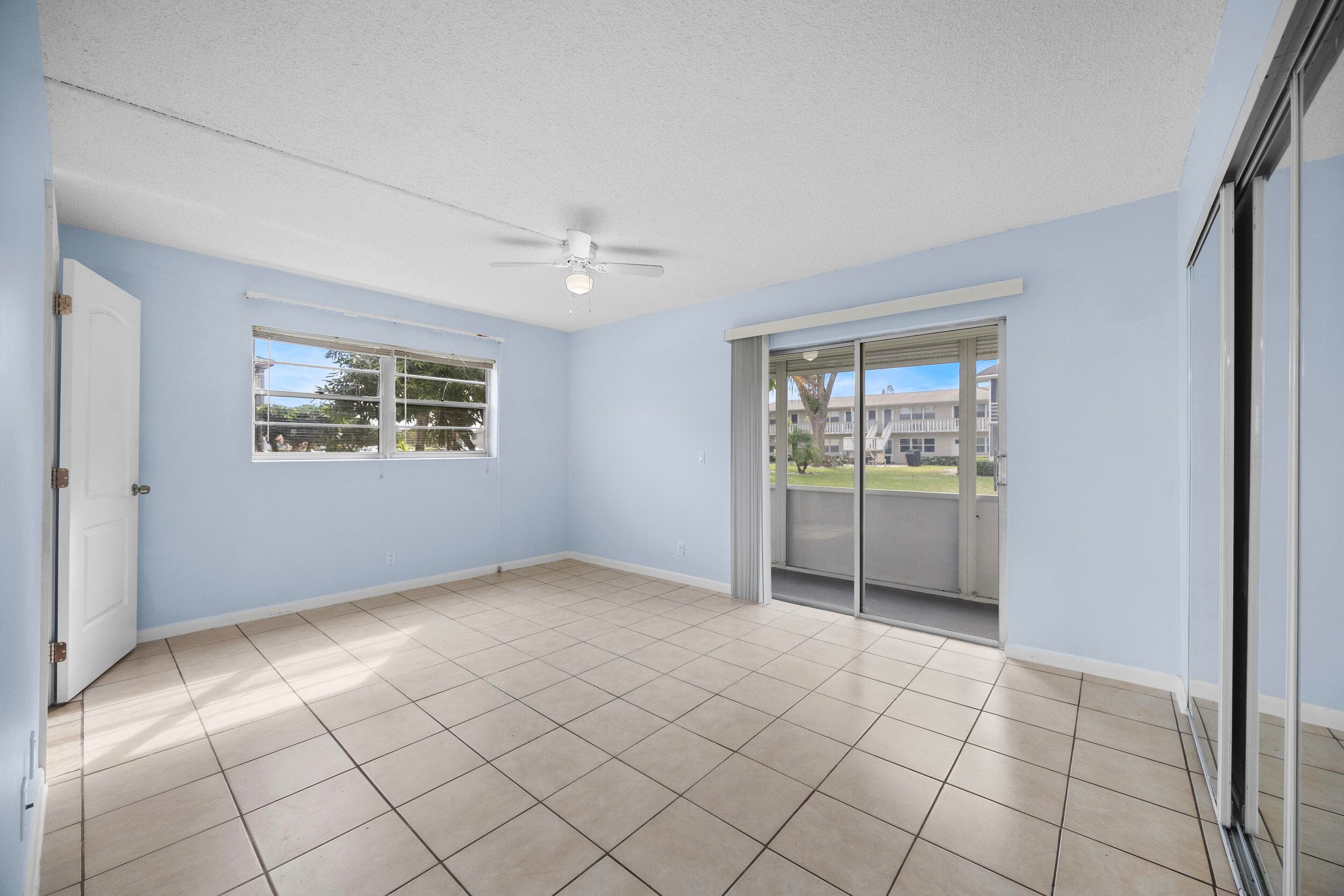 35 Sussex B, West Palm Beach, FL 33417 — photo 28 of 34