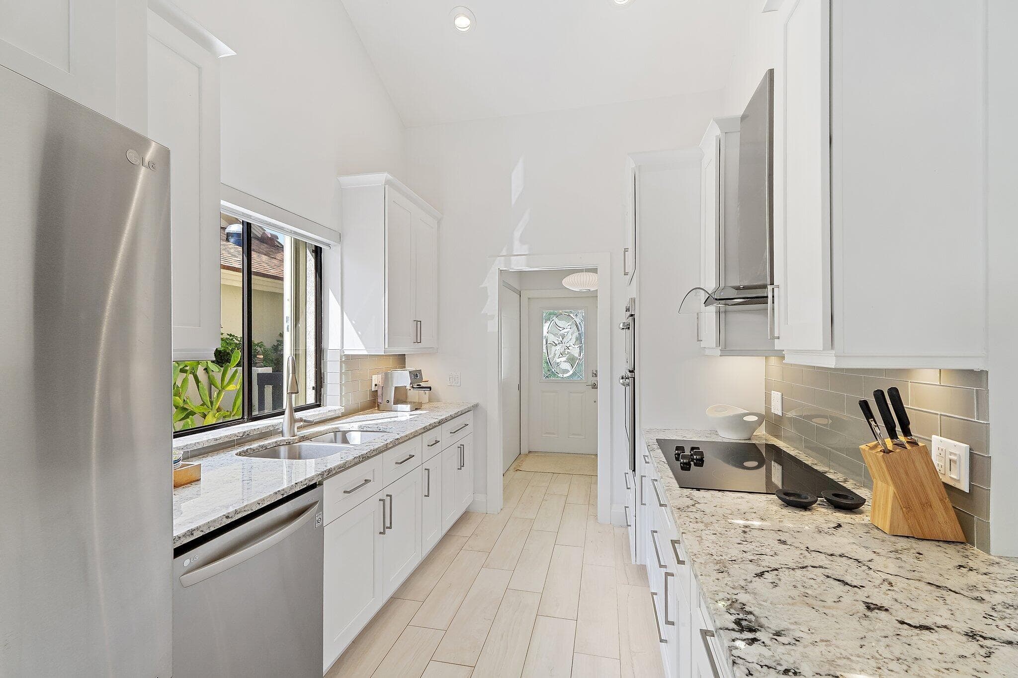 125 Harbourside Circle, Jupiter, FL 33477 — photo 13 of 54