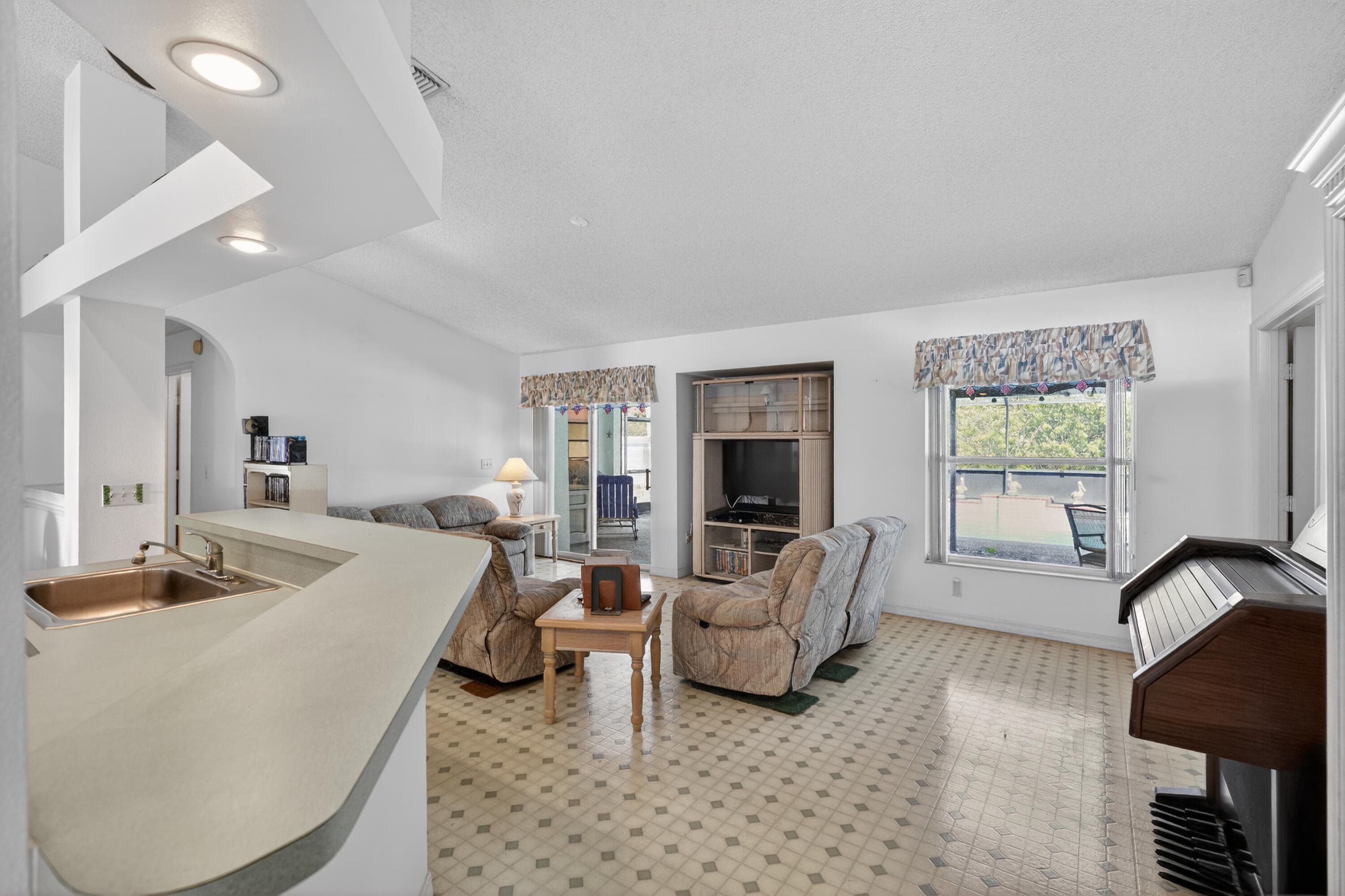 459 SE Nome Drive, Port St. Lucie, FL 34984 — photo 10 of 47