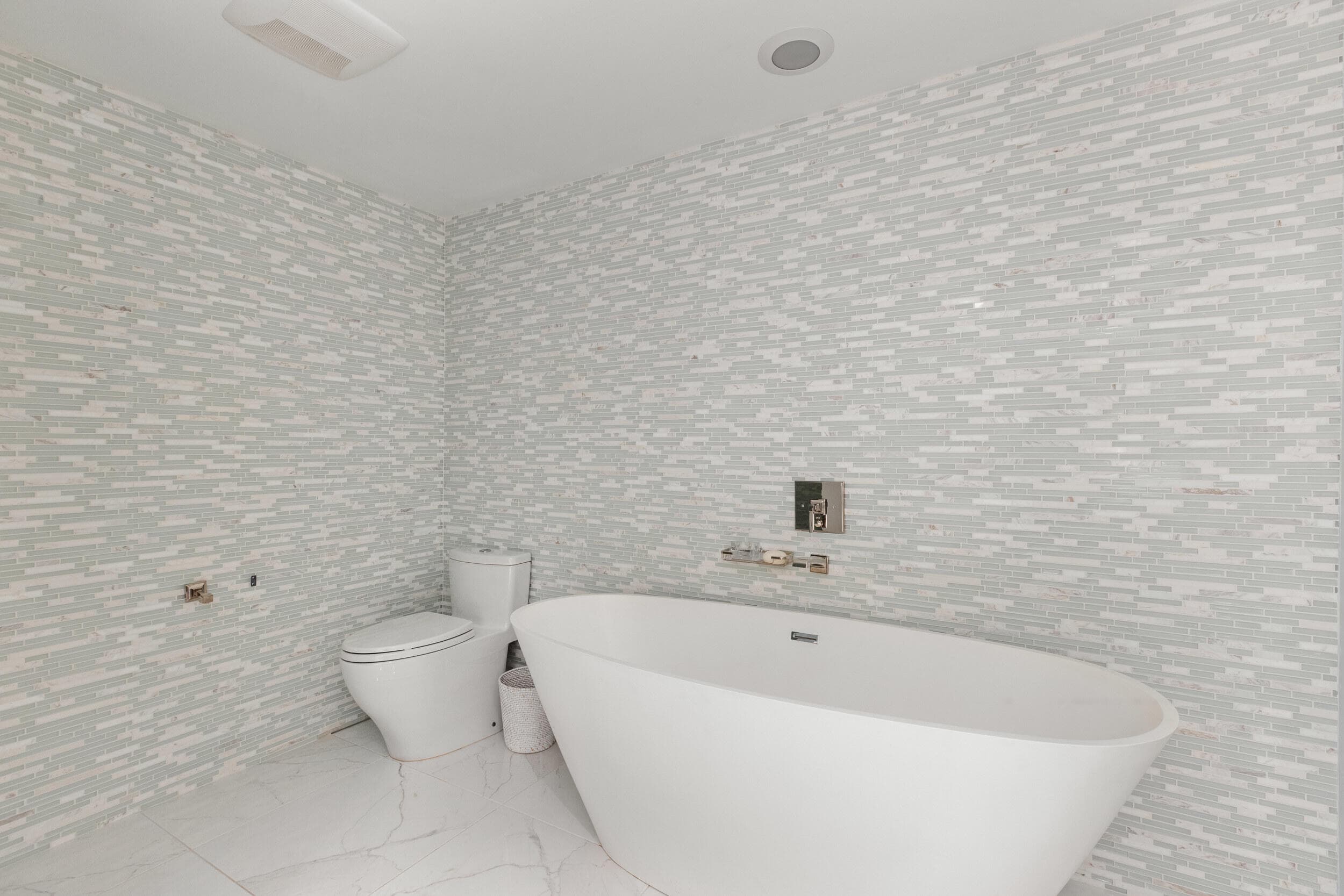 2275 S Ocean Boulevard 307a, Palm Beach, FL 33480 — photo 17 of 49