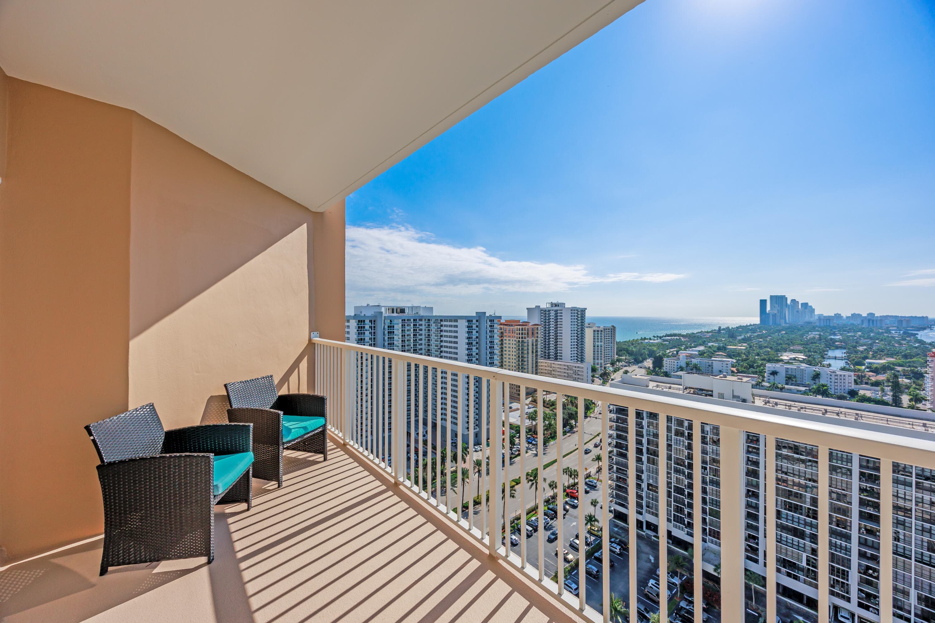 1985 S Ocean Drive Pha, Hallandale Beach, FL 33009 — photo 3 of 49