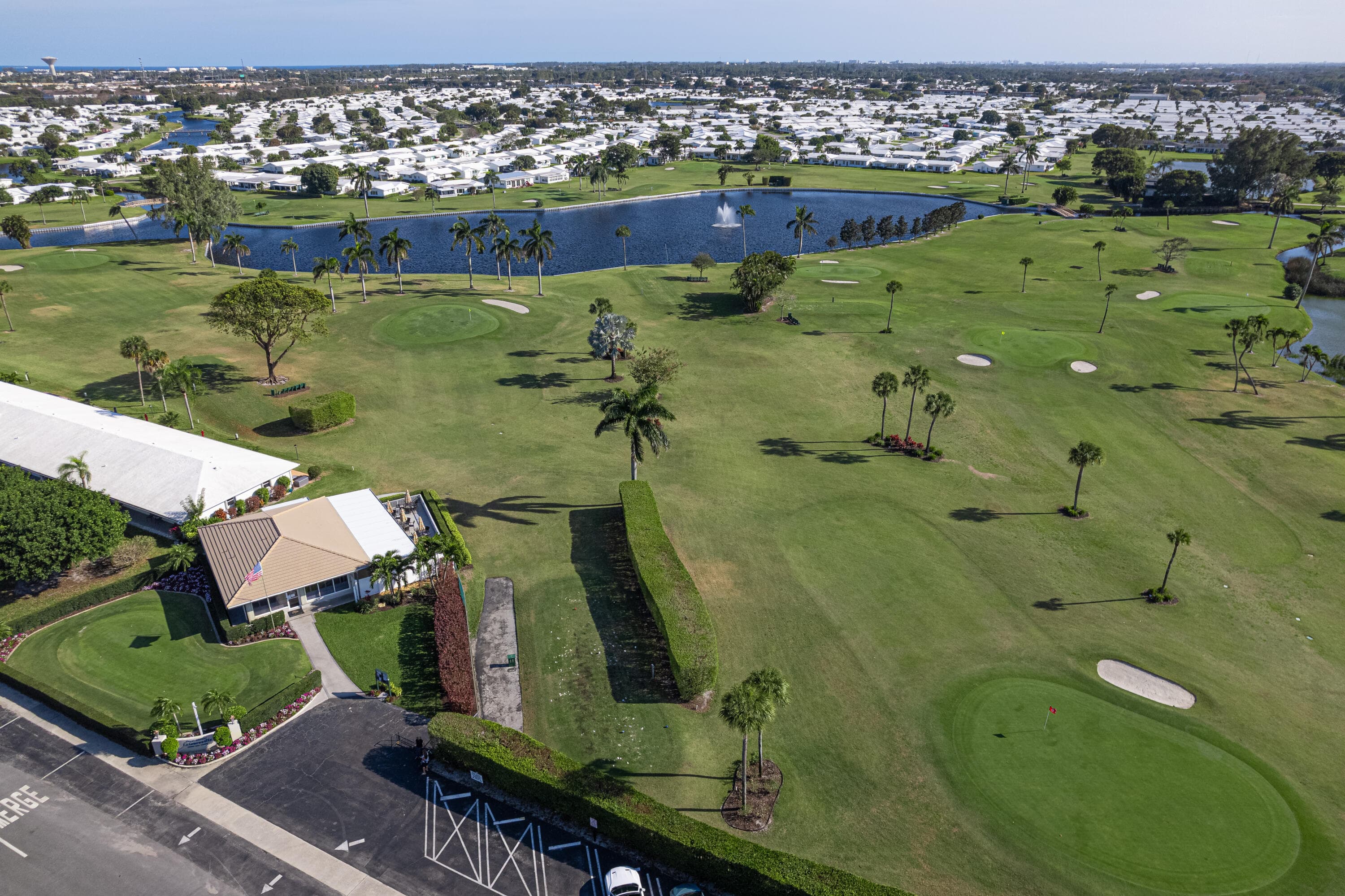 300 SW Golfview Terrace 142, Boynton Beach, FL 33426 — photo 2 of 70