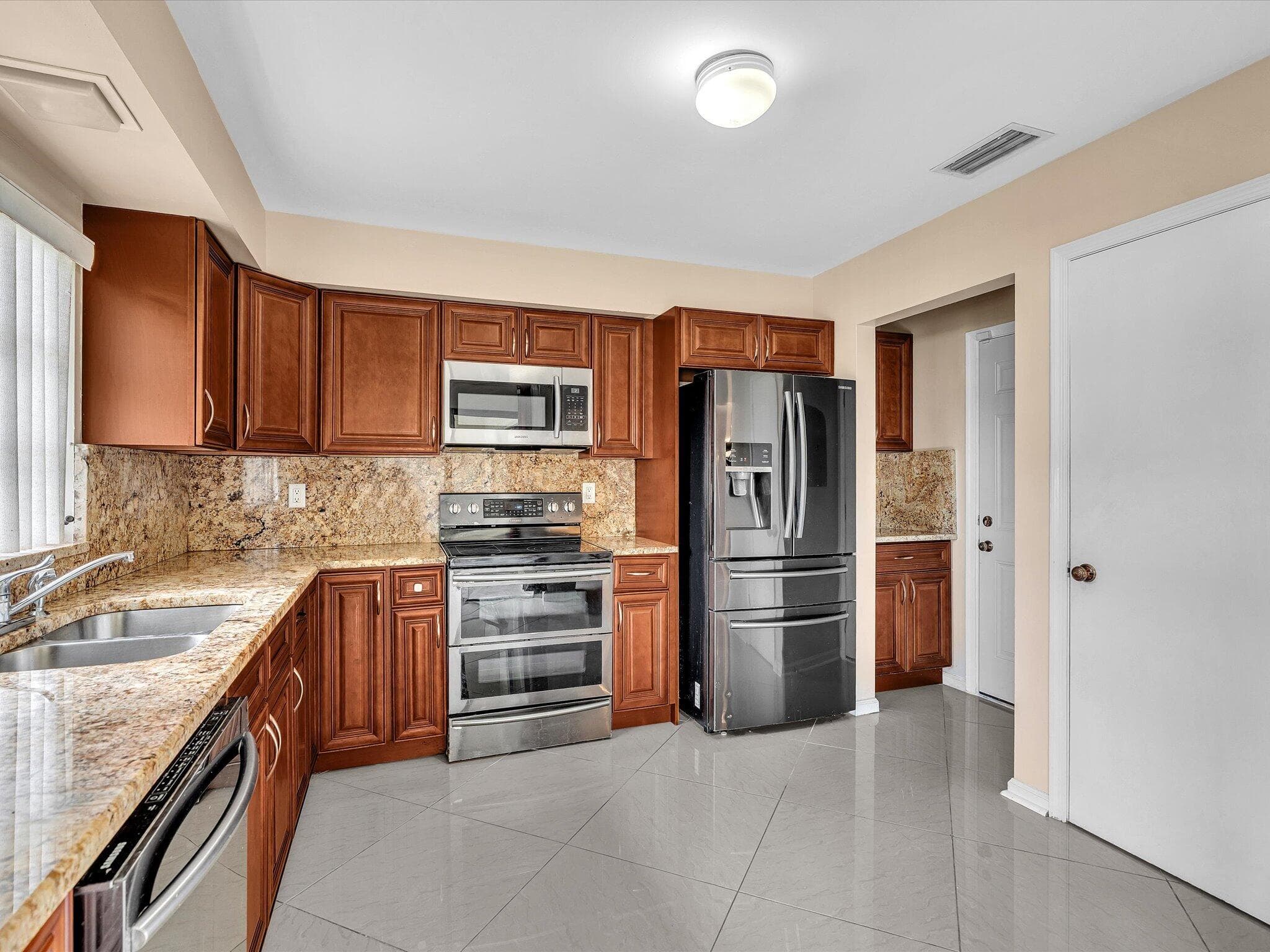 4951 Equestrian Circle A, Boynton Beach, FL 33436 — photo 8 of 40