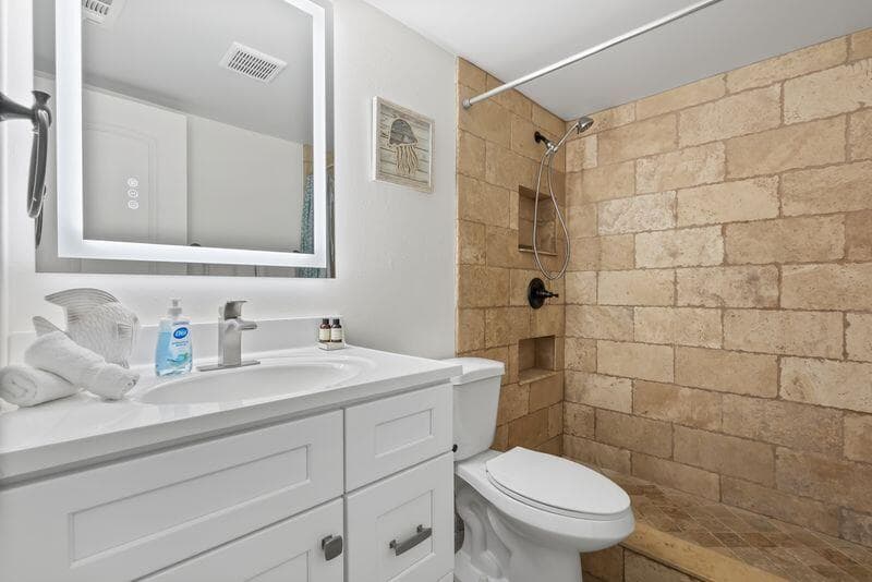 2319 Tamarind Drive 102, Fort Pierce, FL 34949 — photo 21 of 28