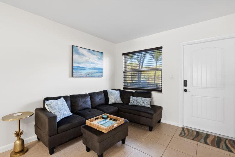 2319 Tamarind Drive 102, Fort Pierce, FL 34949 — photo 10 of 28