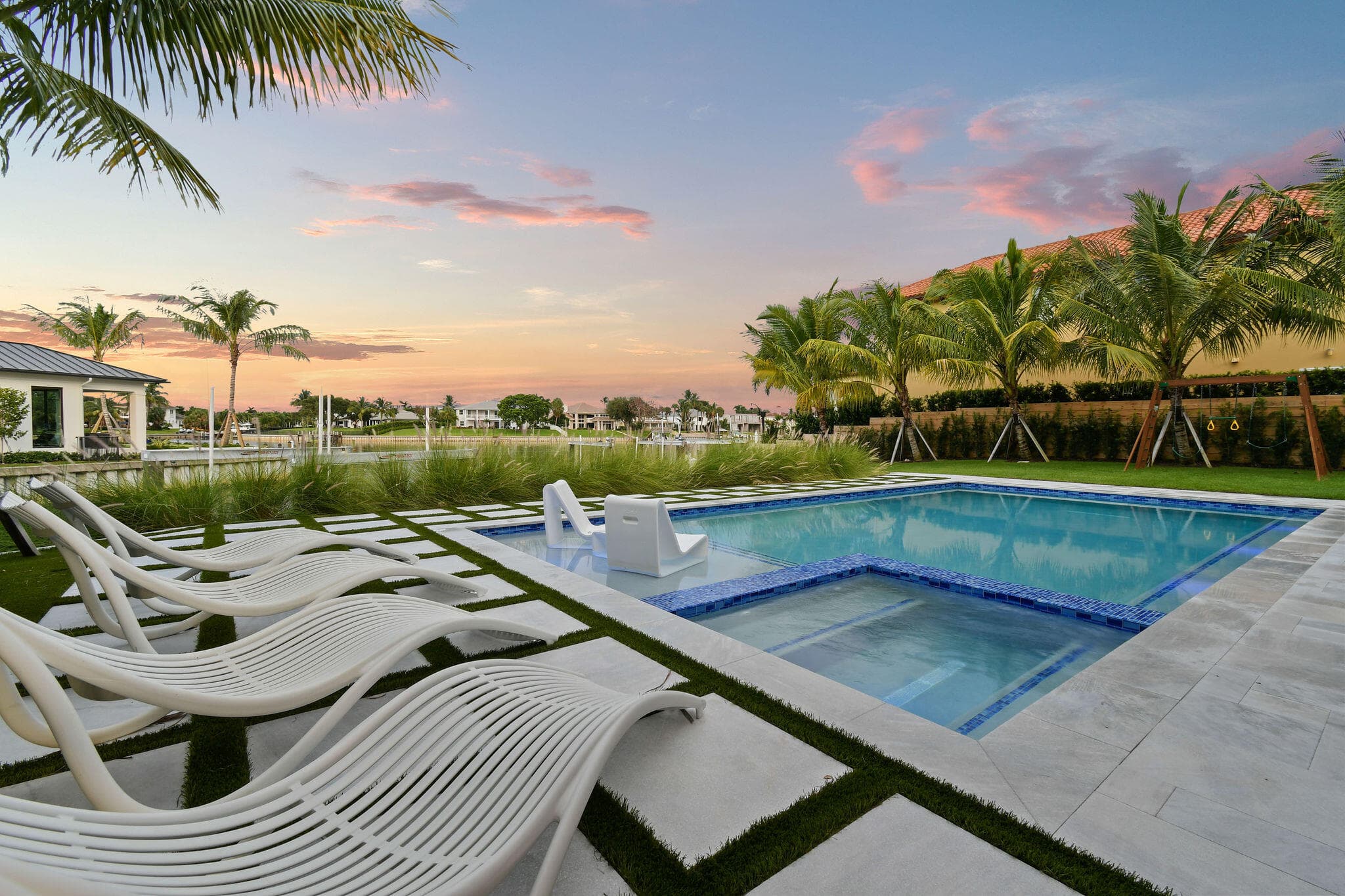 12880 S Shore Drive, Palm Beach Gardens, FL 33410 — photo 40 of 59