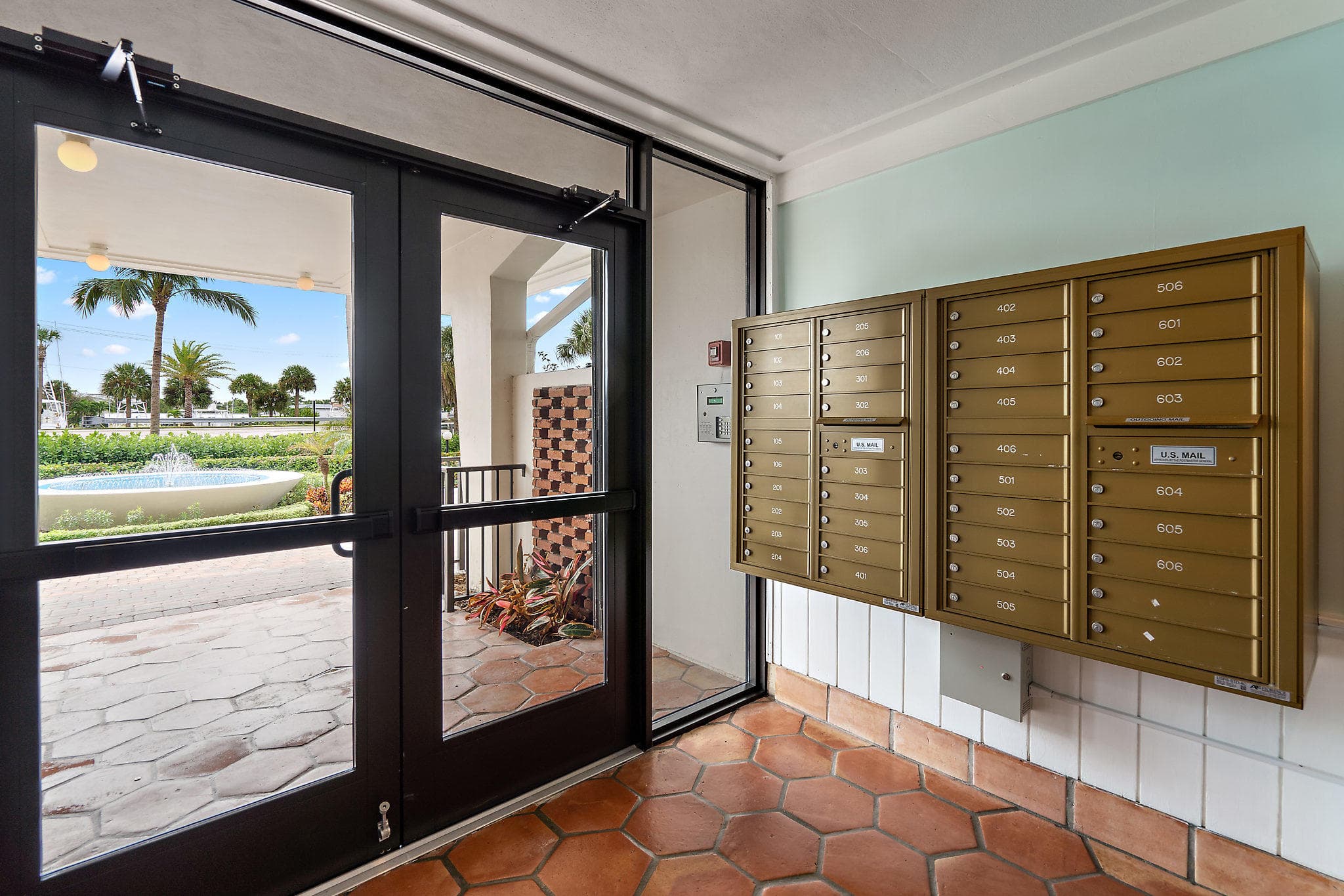 225 Beach Road 401, Tequesta, FL 33469 — photo 7 of 57