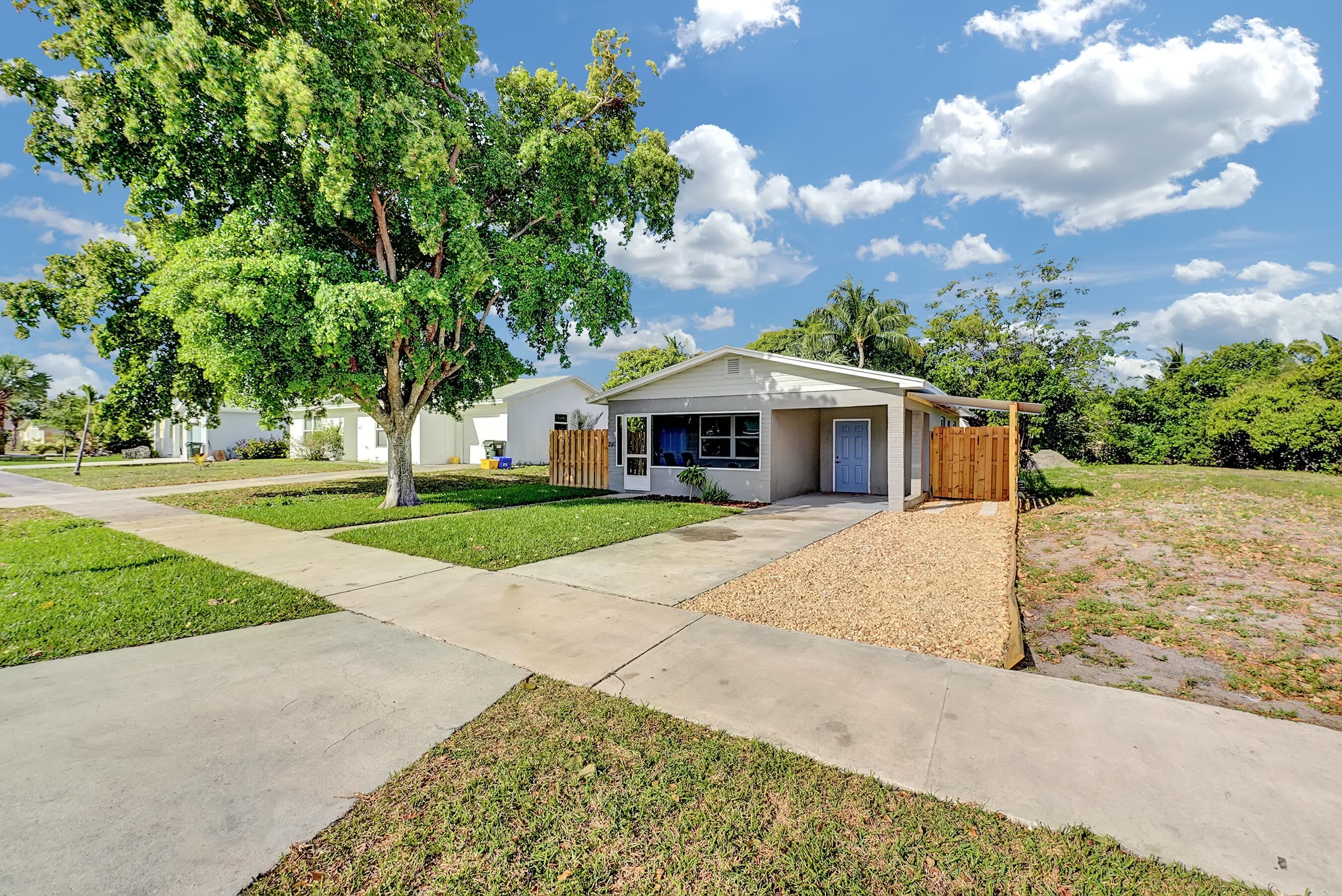 240 NW 9th Avenue, Delray Beach, FL 33444 — photo 1 of 38