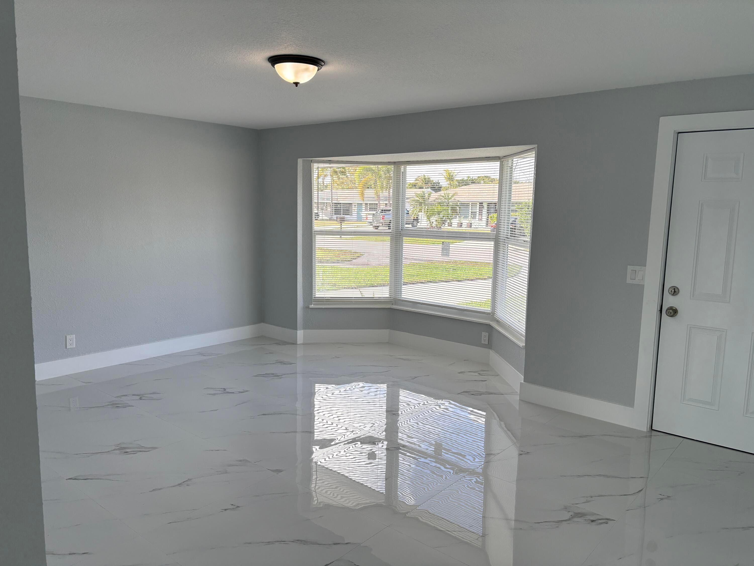 4318 Crestdale Street, Palm Beach Gardens, FL 33410 — photo 6 of 22