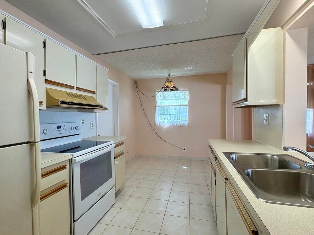 2003 SW 18th Street, Boynton Beach, FL 33426 — photo 12 of 27
