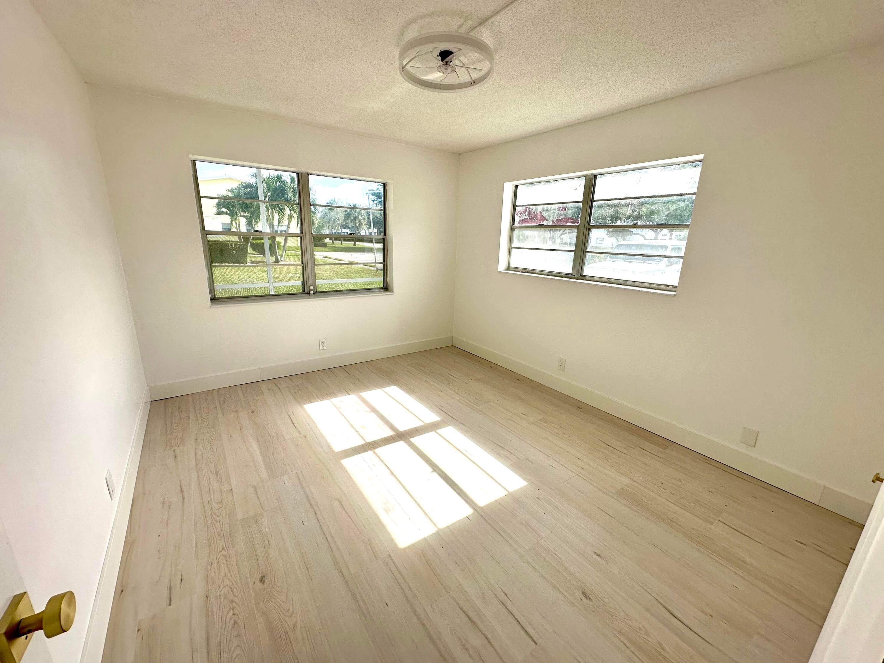 121 Sheffield F, West Palm Beach, FL 33417 — photo 7 of 16