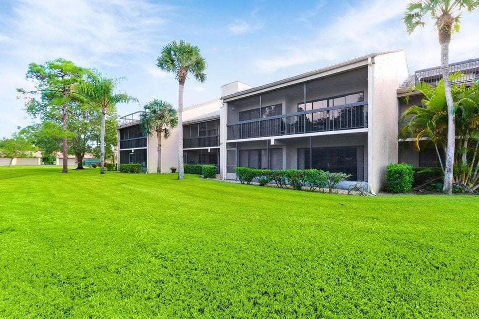 9440 Meadowood Drive 102, Fort Pierce, FL 34951 — photo 2 of 18