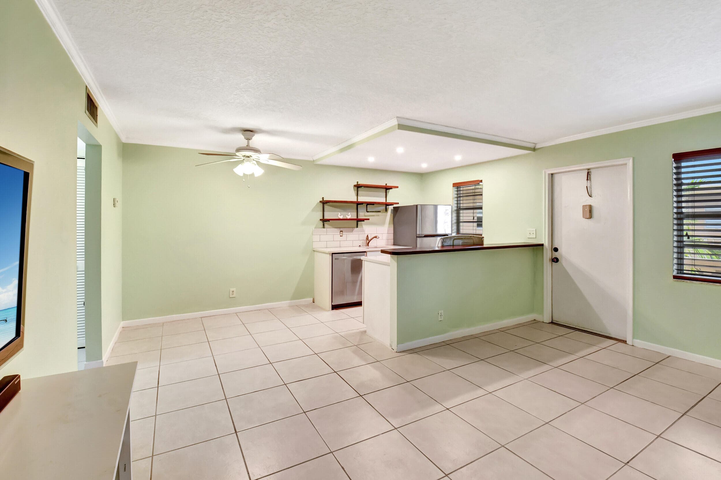 205 NE 3rd Street 208, Boynton Beach, FL 33435 — photo 4 of 12