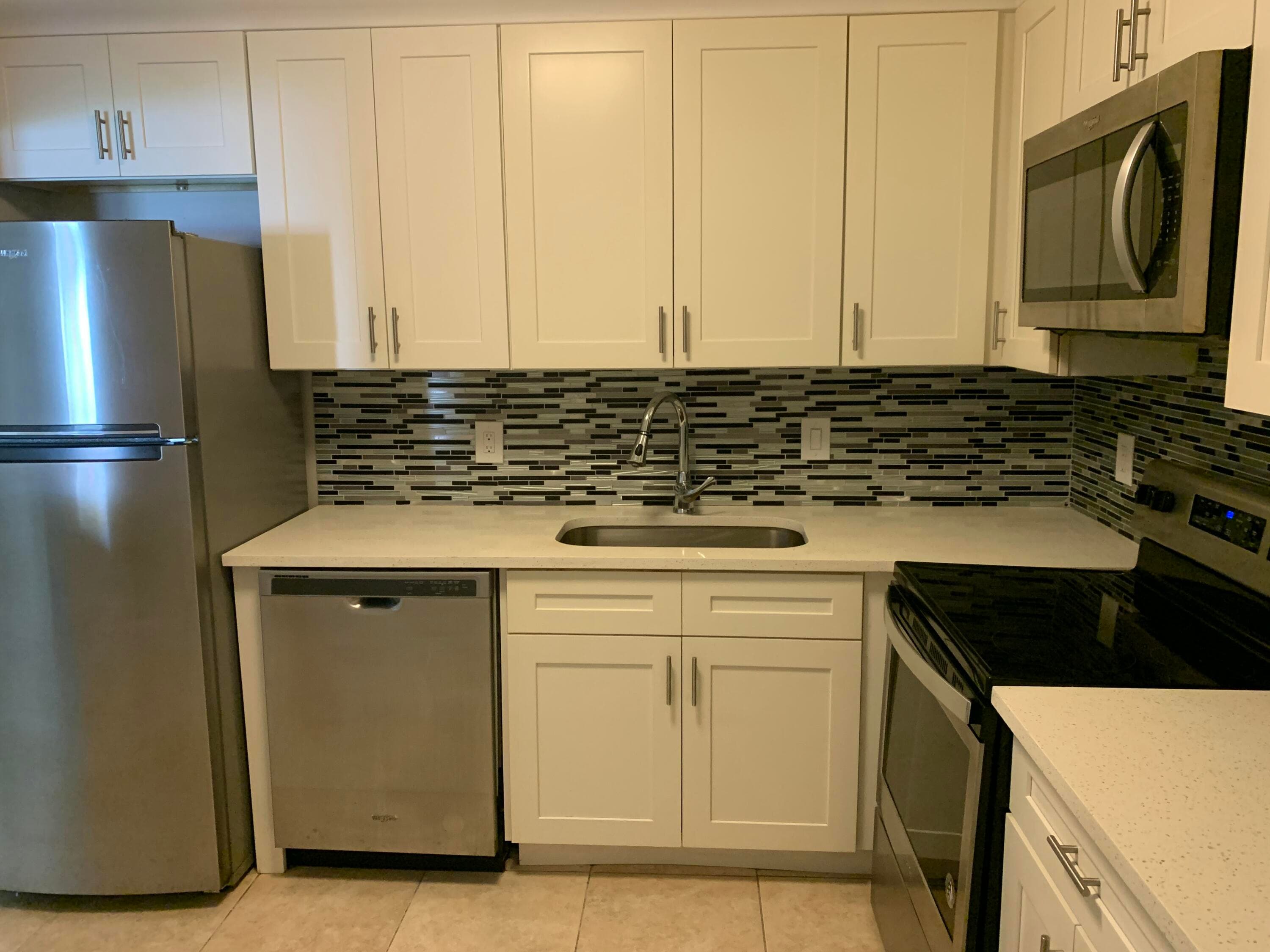 708 SE 2nd Avenue 324, Deerfield Beach, FL 33441 — photo 3 of 20