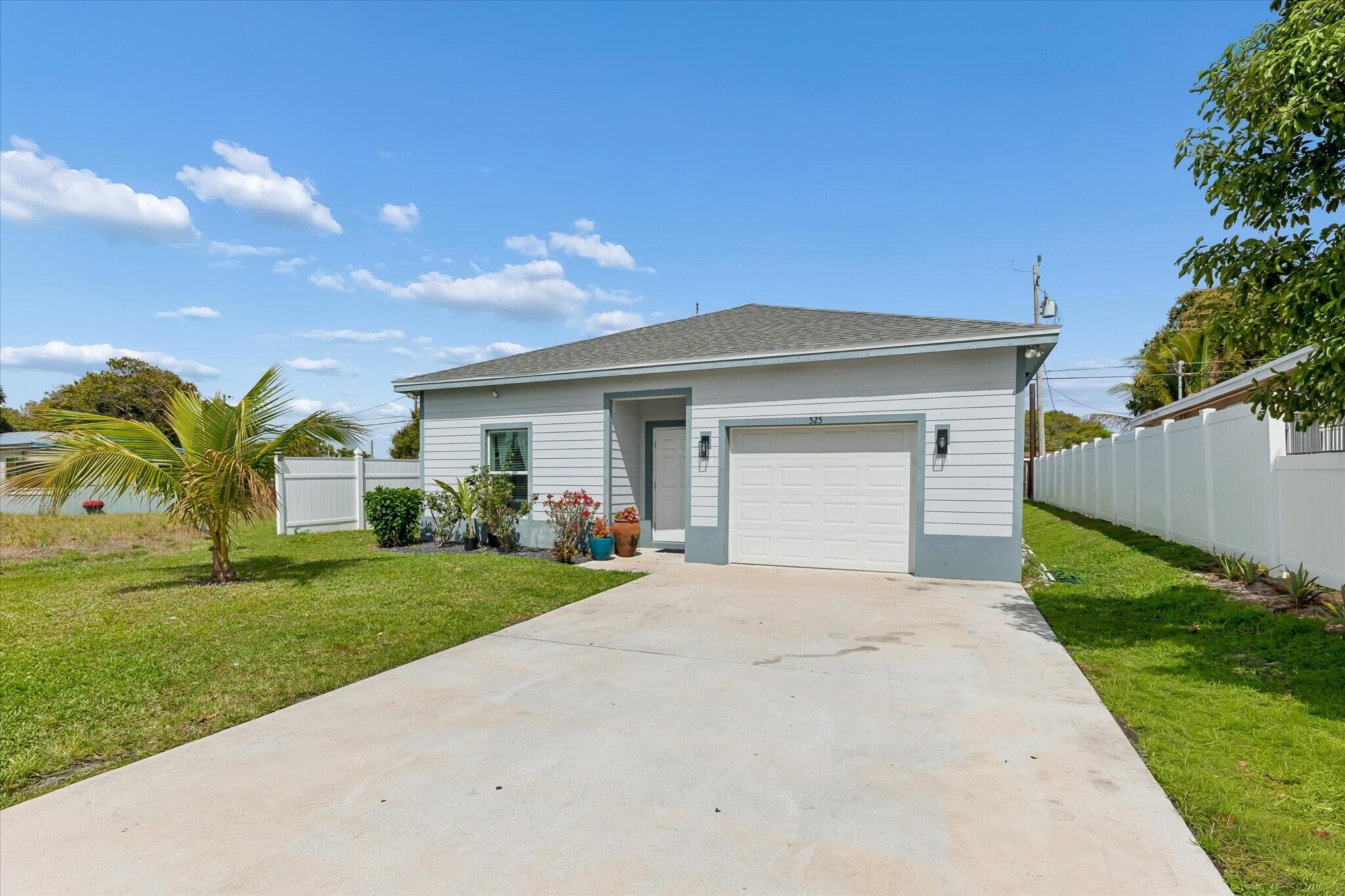 525 NW 12th Avenue, Boynton Beach, FL 33435 — photo 2 of 39