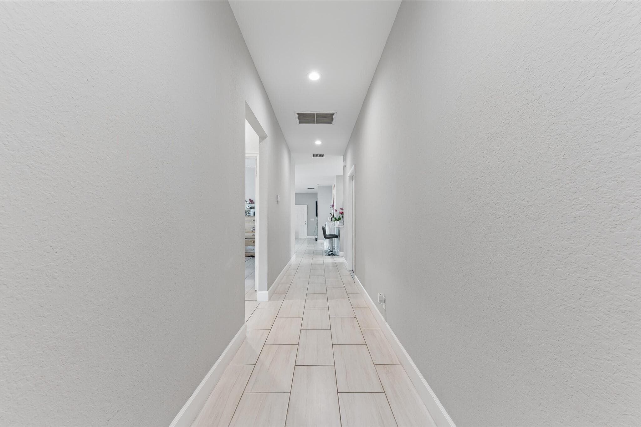 525 NW 12th Avenue, Boynton Beach, FL 33435 — photo 4 of 39
