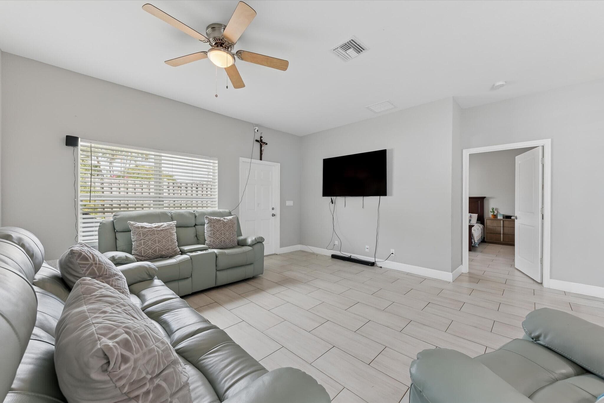 525 NW 12th Avenue, Boynton Beach, FL 33435 — photo 16 of 39