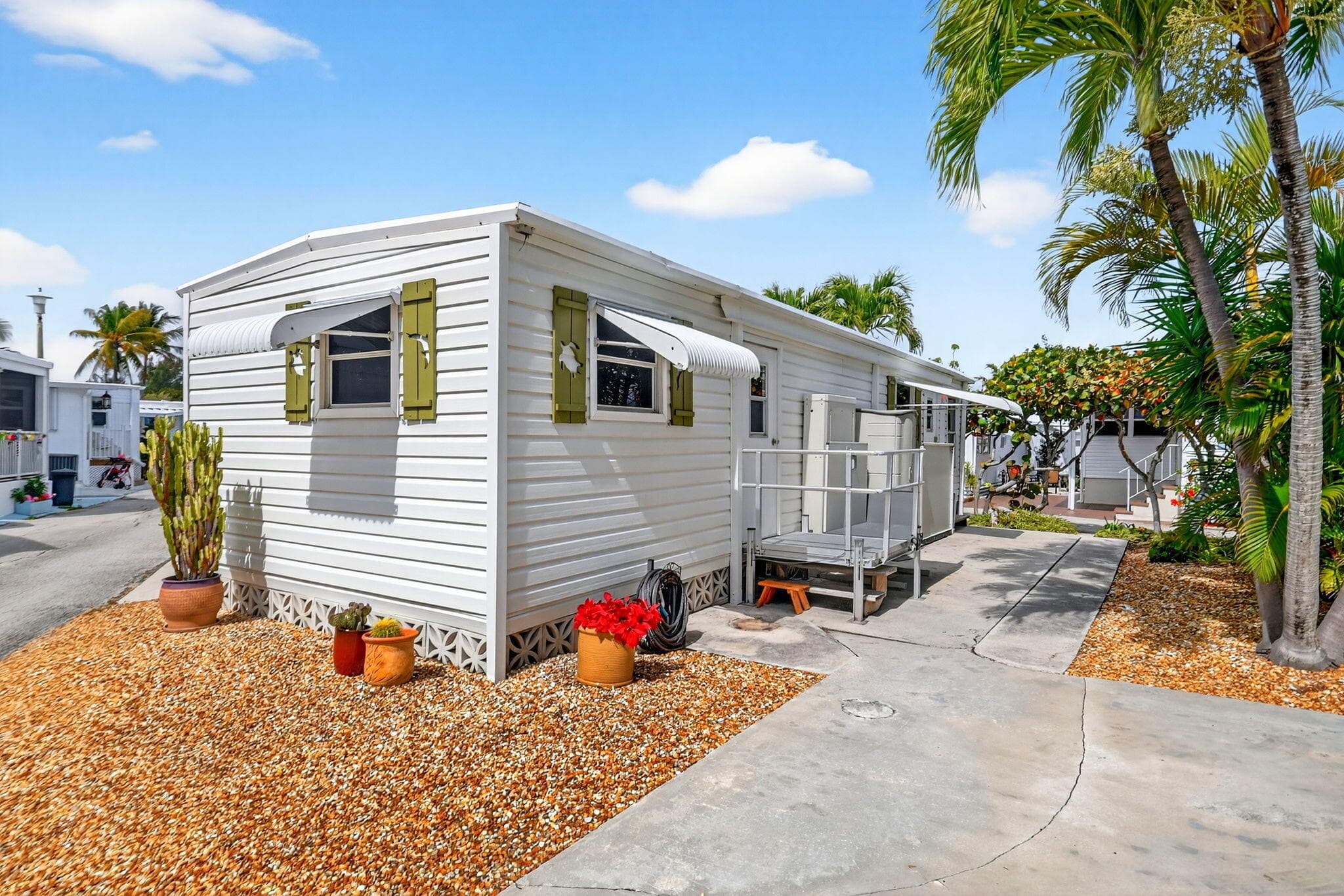 5 Cedar Drive Cd-5, Briny Breezes, FL 33435 — photo 2 of 37
