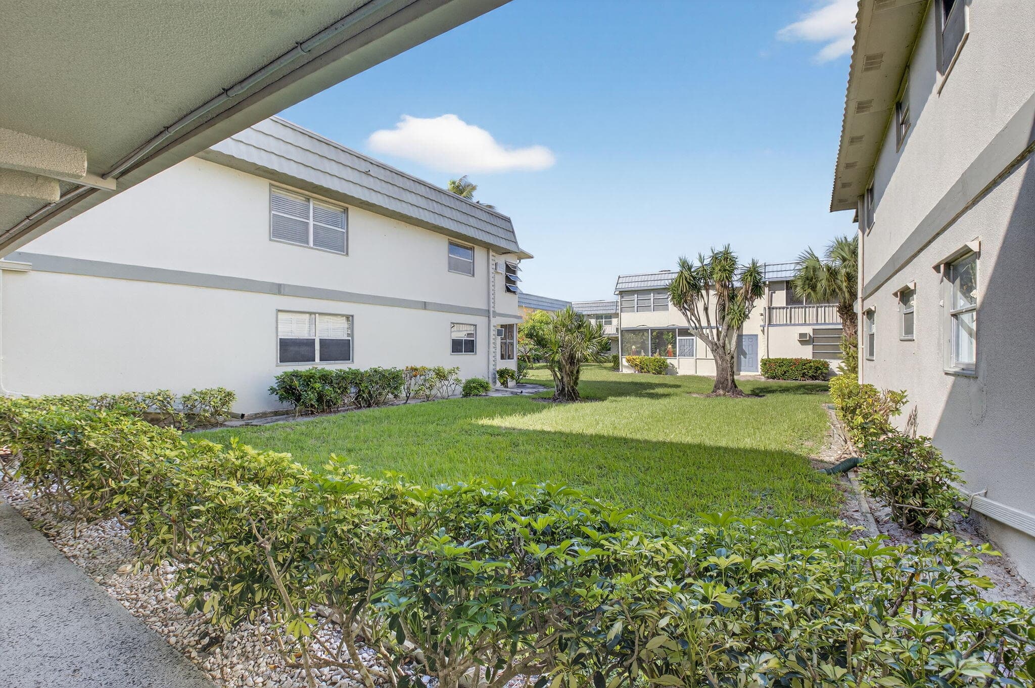 60 Brittany B, Delray Beach, FL 33446 — photo 6 of 50