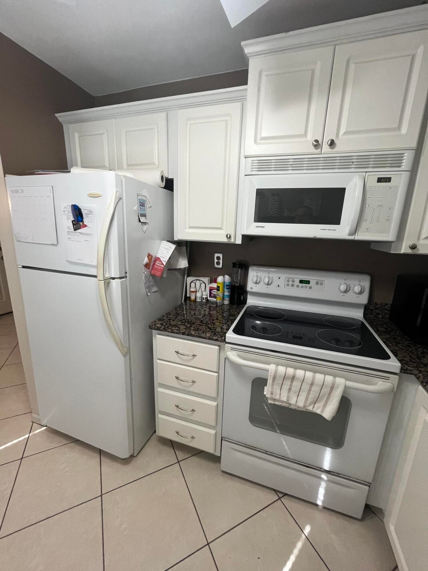 142 Normandy C, Delray Beach, FL 33484 — photo 9 of 33