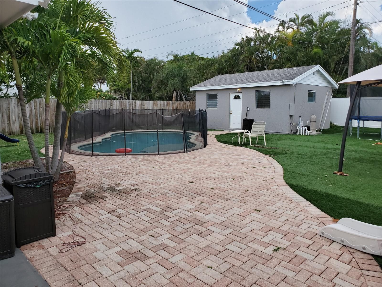 811 S Broadway, Lantana, FL 33462 — photo 4 of 37