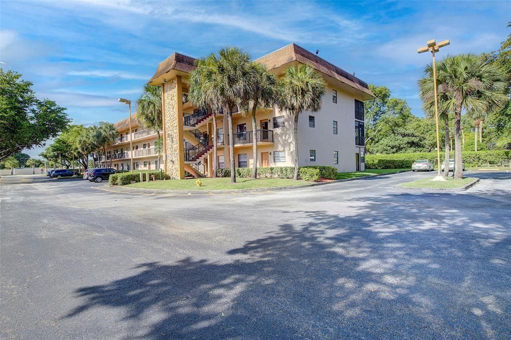 6095 N Sabal Palm Boulevard 212, Tamarac, FL 33319 — photo 2 of 40