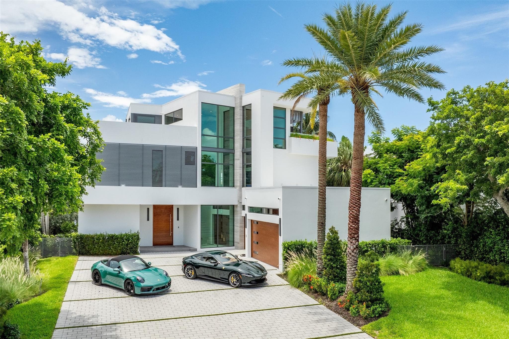 34 Minnetonka Road, Sea Ranch Lakes, FL 33308 — photo