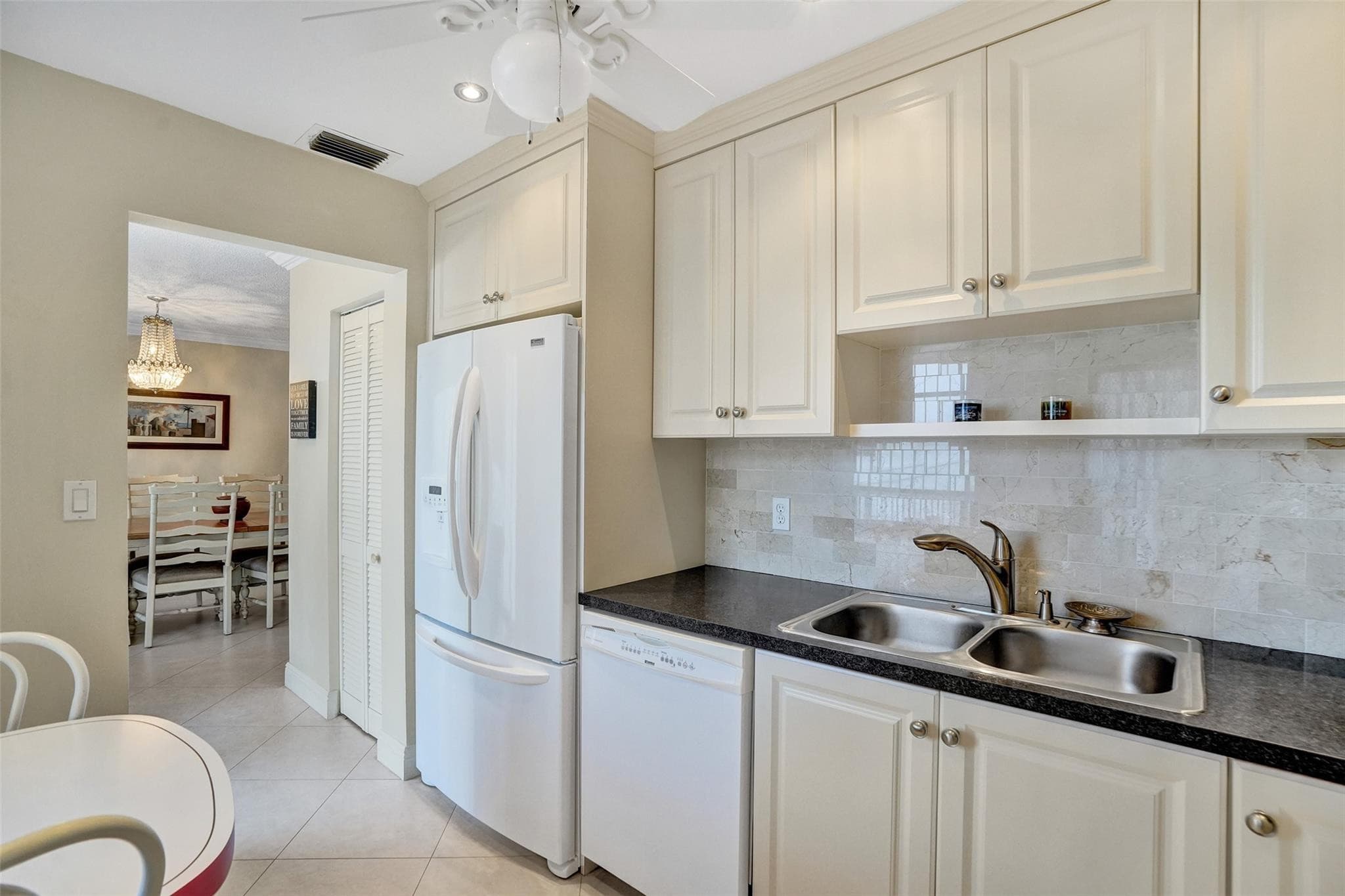 4270 NW 40th Street 211, Lauderdale Lakes, FL 33319 — photo 6 of 43