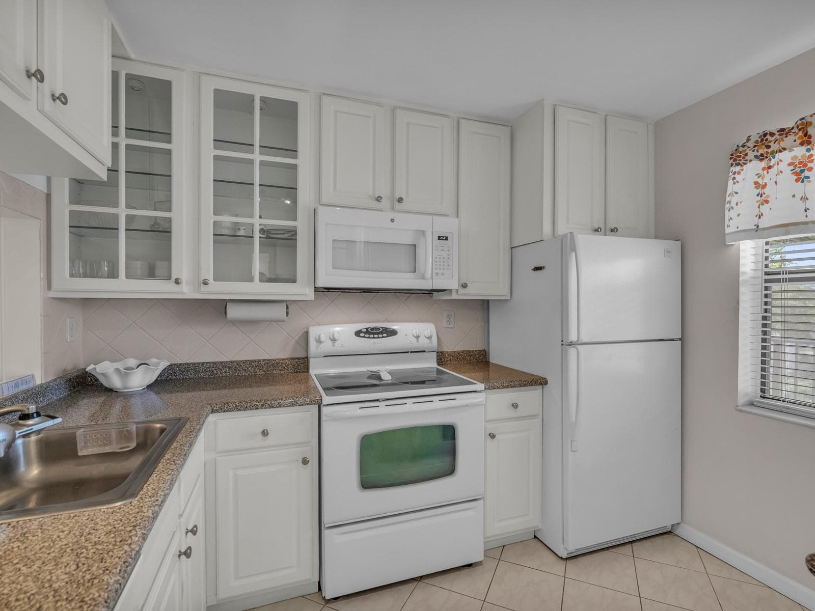 2748 NW 104th Avenue 406, Sunrise, FL 33322 — photo 9 of 52