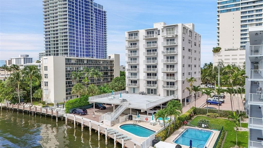 95 N Birch Road 301, Fort Lauderdale, FL 33304 — photo 45 of 58