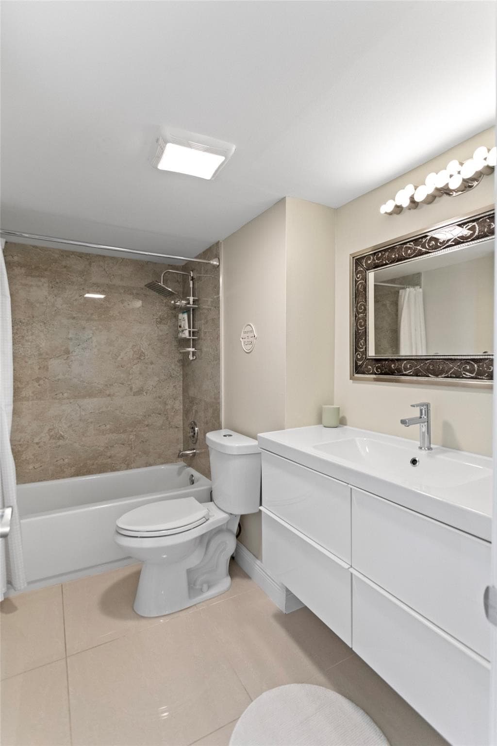 16 Royal Palm Way 302, Boca Raton, FL 33432 — photo 26 of 34