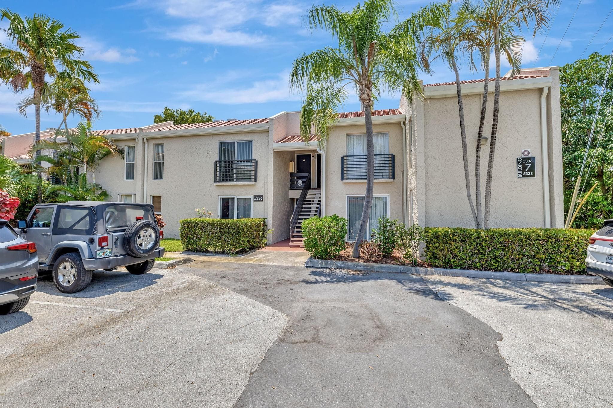 5336 NE 6th Avenue H7, Oakland Park, FL 33334 — photo 1 of 31