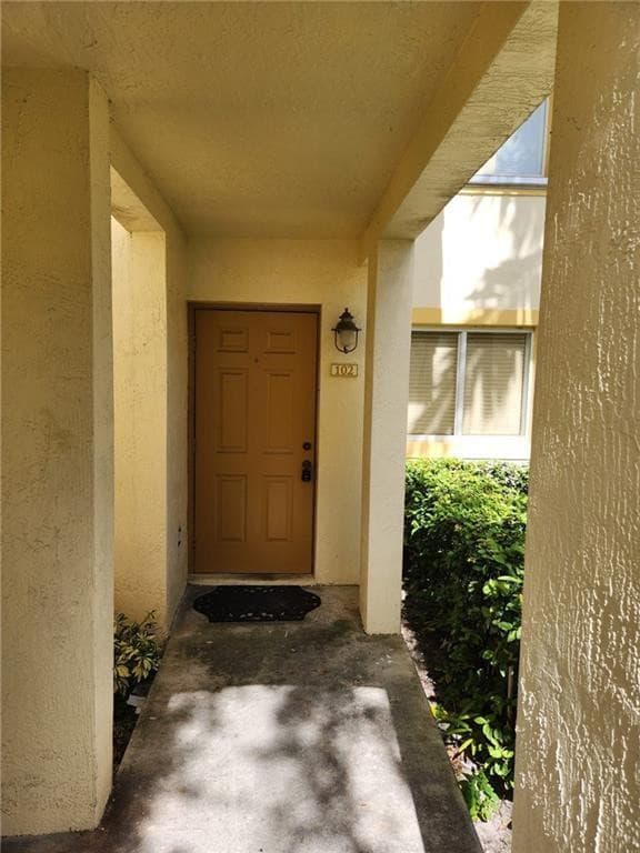 4775 SW 62nd Avenue 102, Davie, FL 33314 — photo 2 of 6