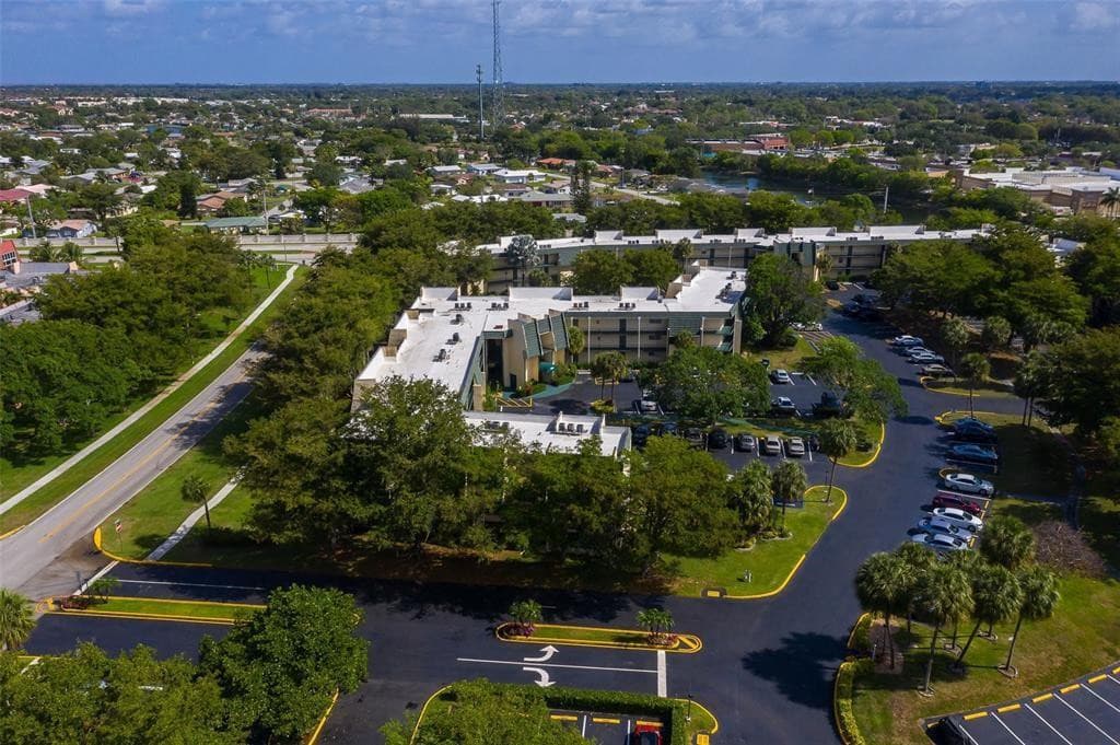 9091 Lime Bay Boulevard 312, Tamarac, FL 33321 — photo 19 of 23