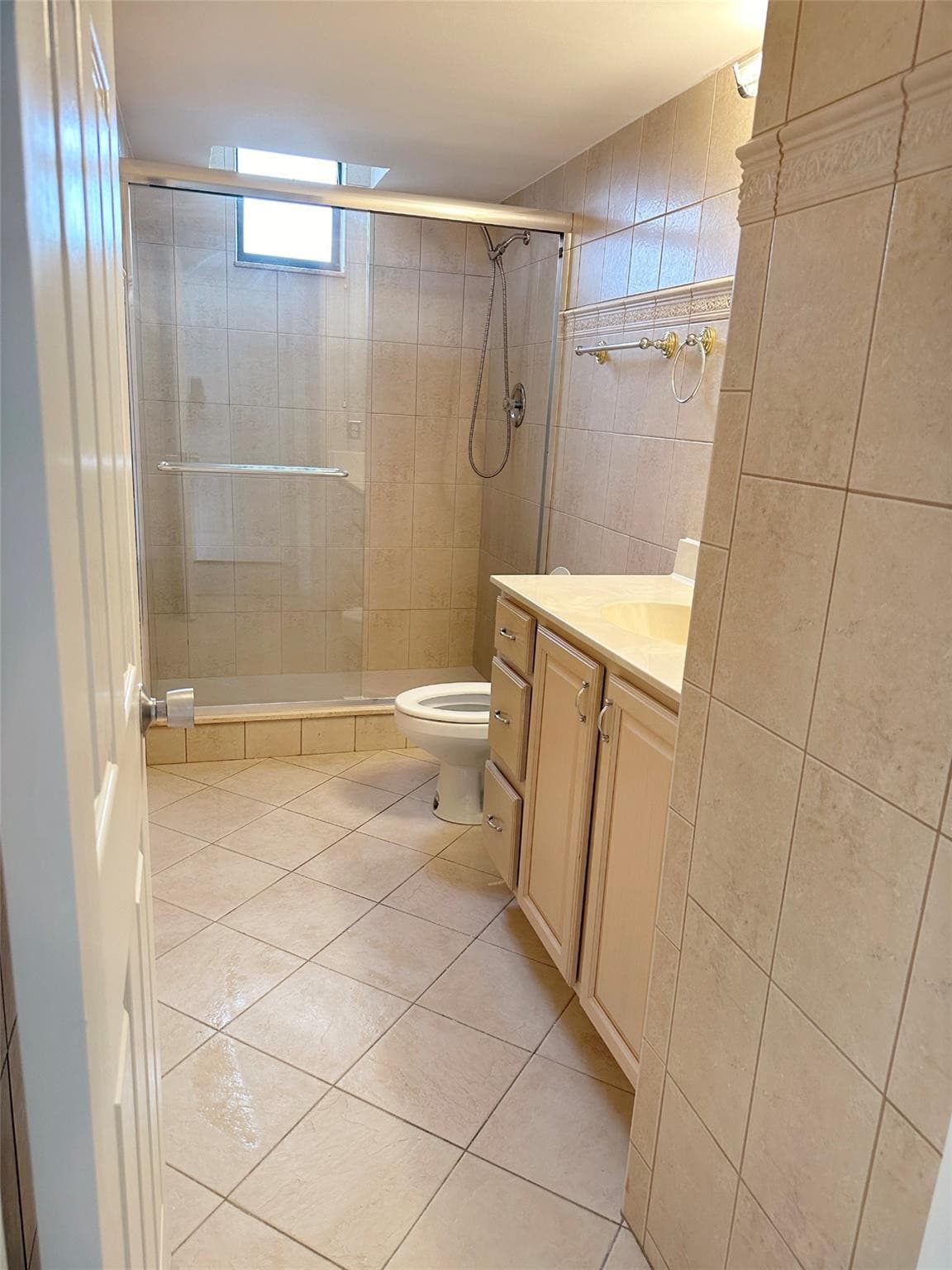 2500 Parkview Drive 814, Hallandale Beach, FL 33009 — photo 32 of 47