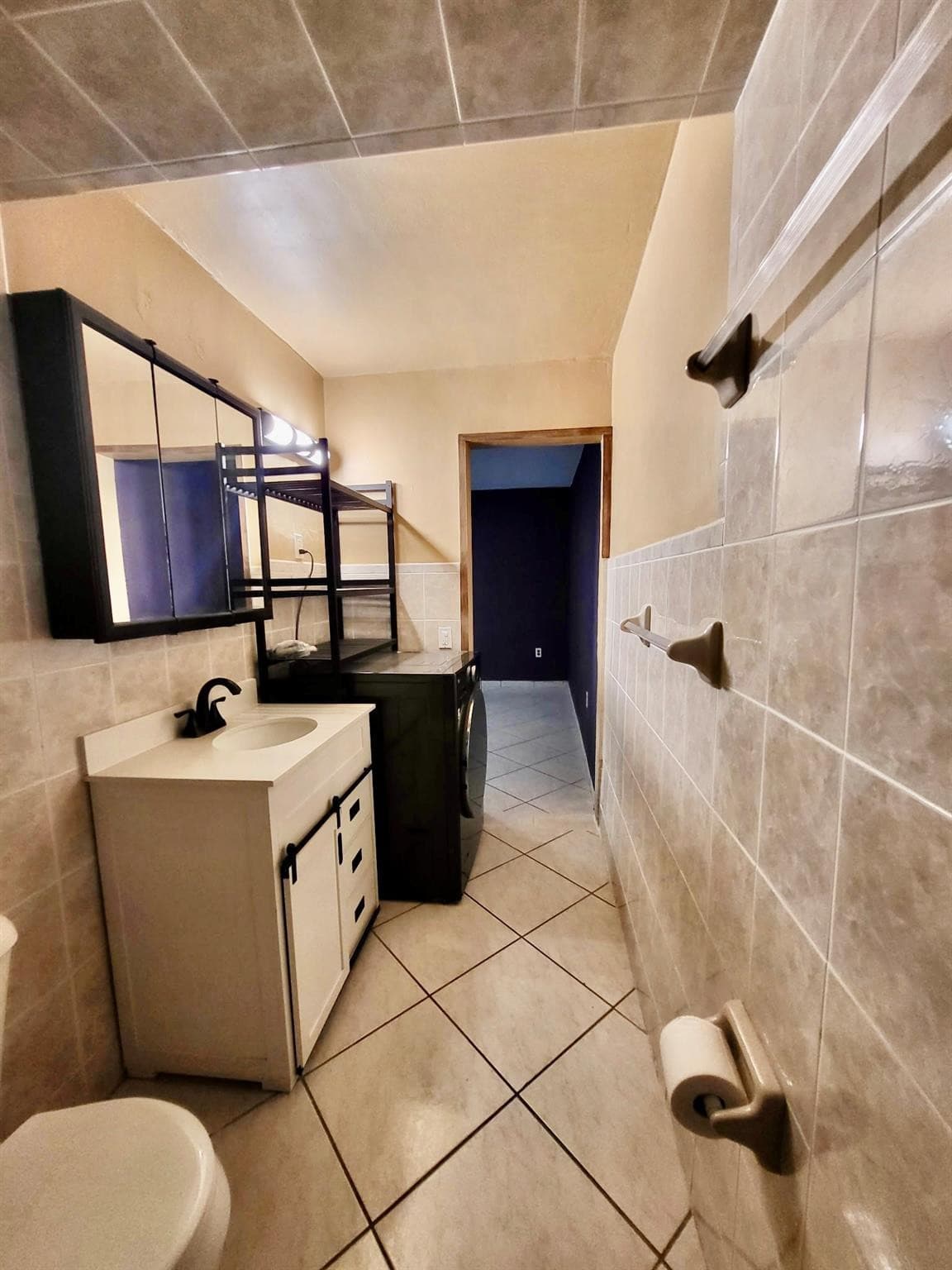 1890 W 56th Street 1113, Hialeah, FL 33012 — photo 28 of 35