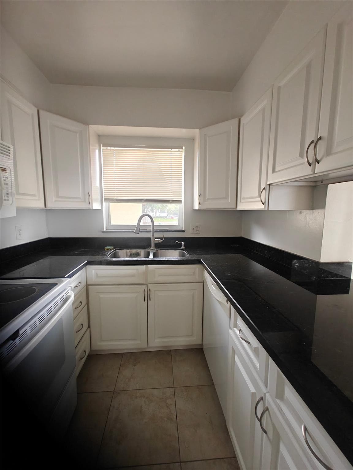 2933 NW 89 Terrace 6-4, Coral Springs, FL 33065 — photo 8 of 15