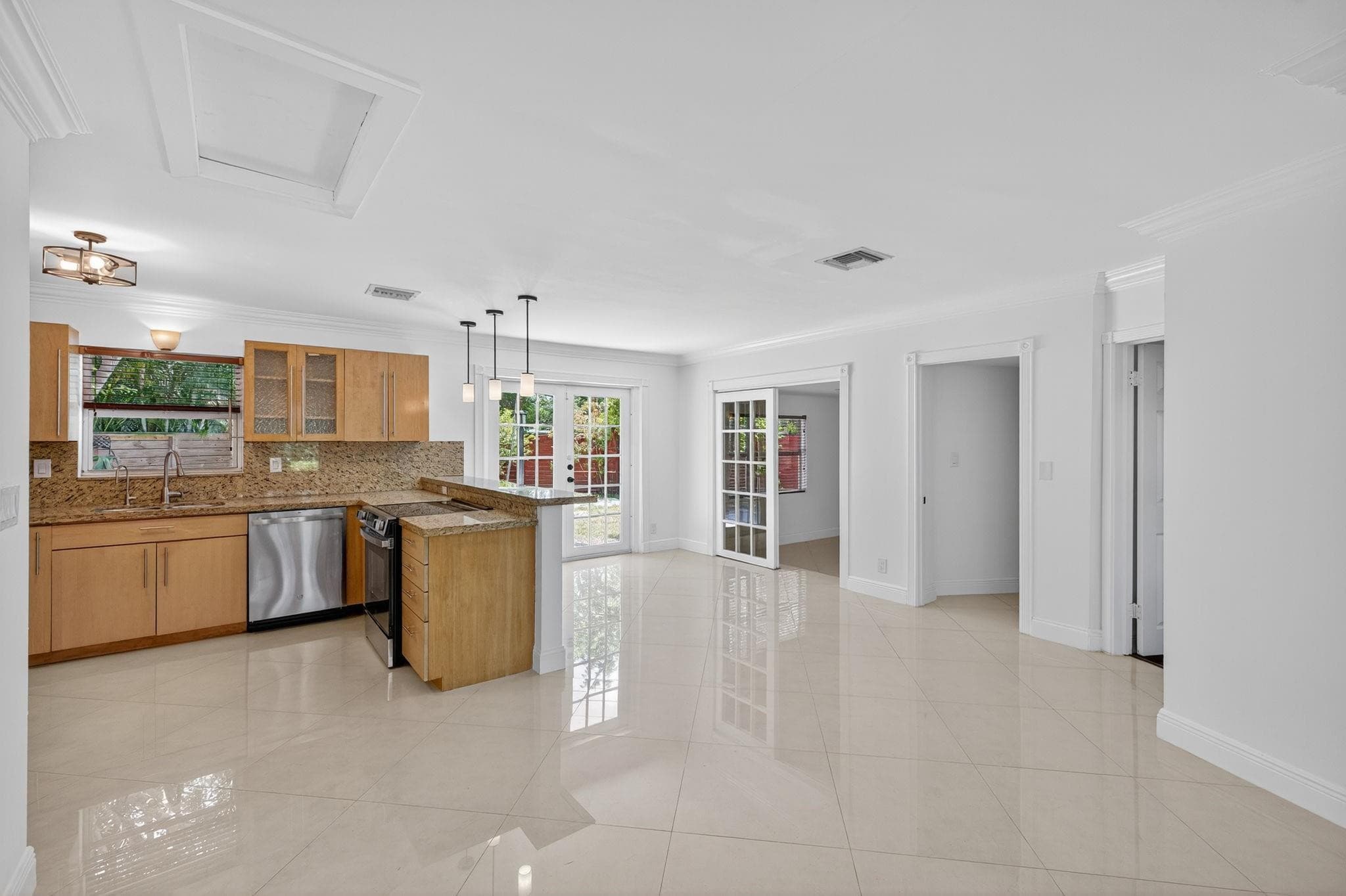 2924 NW 8th Avenue, Wilton Manors, FL 33311 — photo 35 of 69